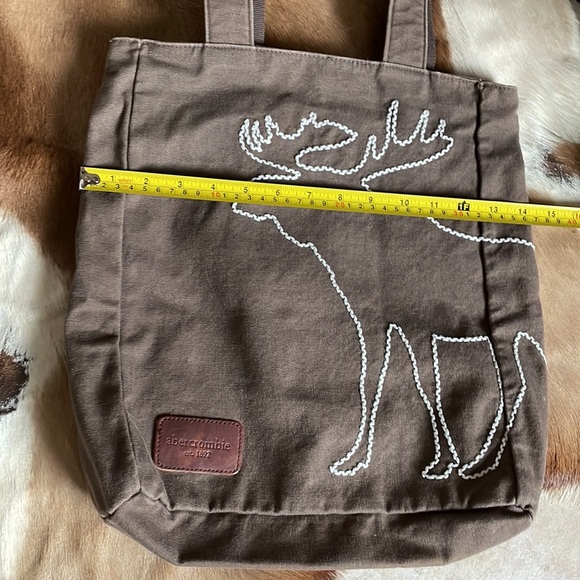 RETIRED Abercrombie Tote in Brown with leather patch - Picture 8 of 10